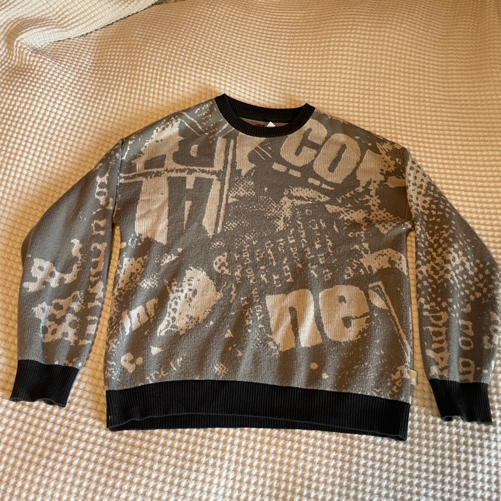 Urban Outfitters Black and White Graphic Sweater